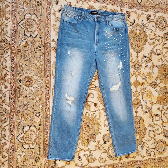 Design Lab Distressed Pearl Embellished Jean - Picture 1 of 10